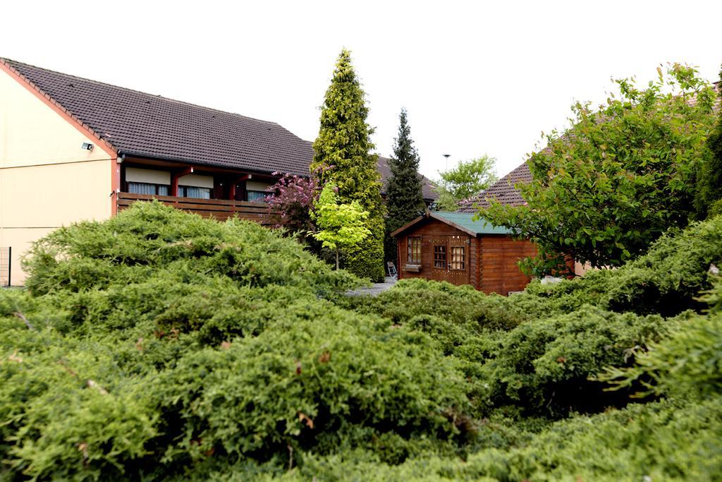 Kyriad Direct Saint-Dizier Exterior foto